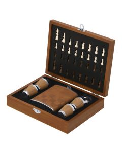 Zestaw upominkowy, piersiówka 175 ml, kieliszki 30 ml, szachy vg GVG/VA373